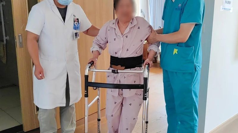 养老驿站加盟代理费用，如何理性评估？**