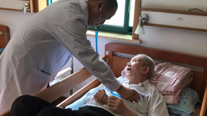 养老护理员职业培训规范：标准解读与重要性